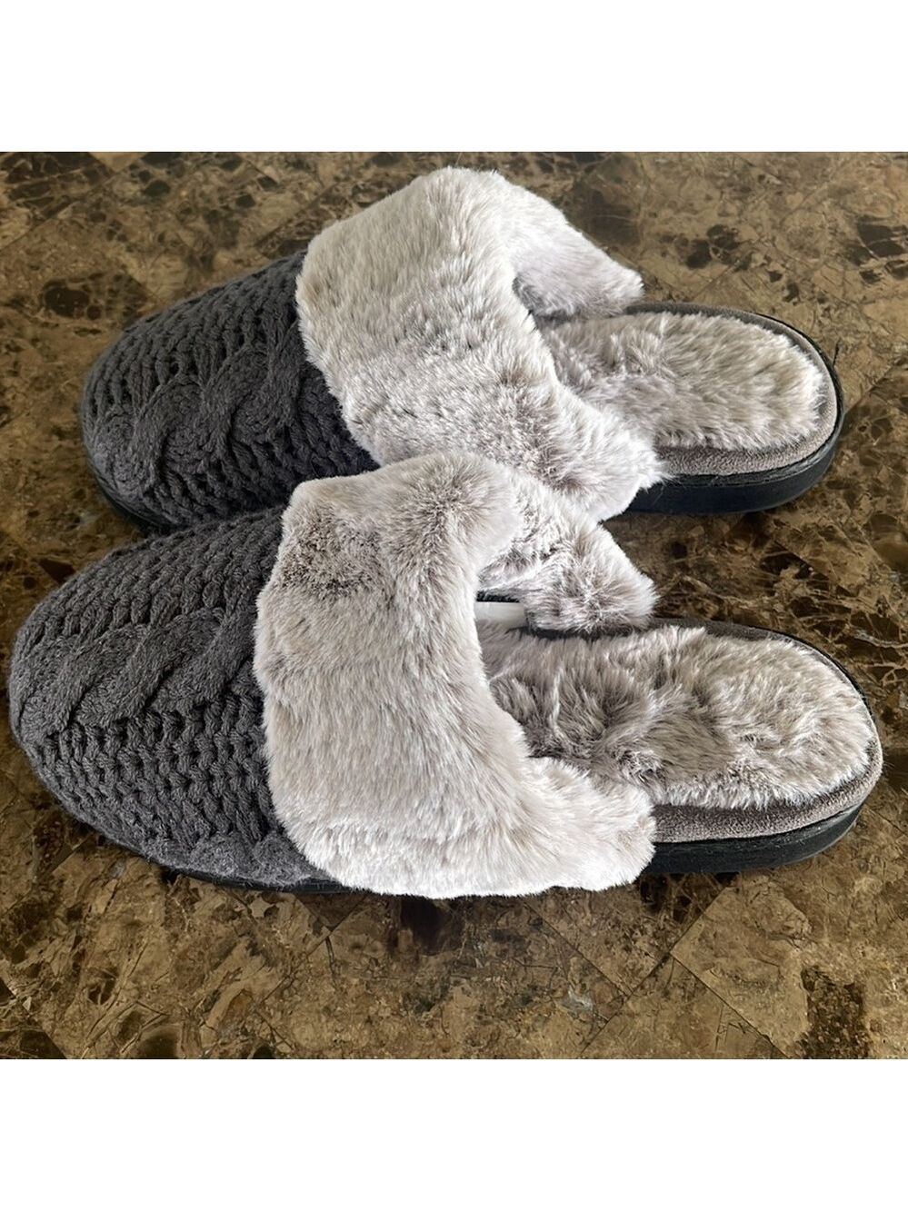 Slippers Size M❤️❤️ - Picture 2 of 5